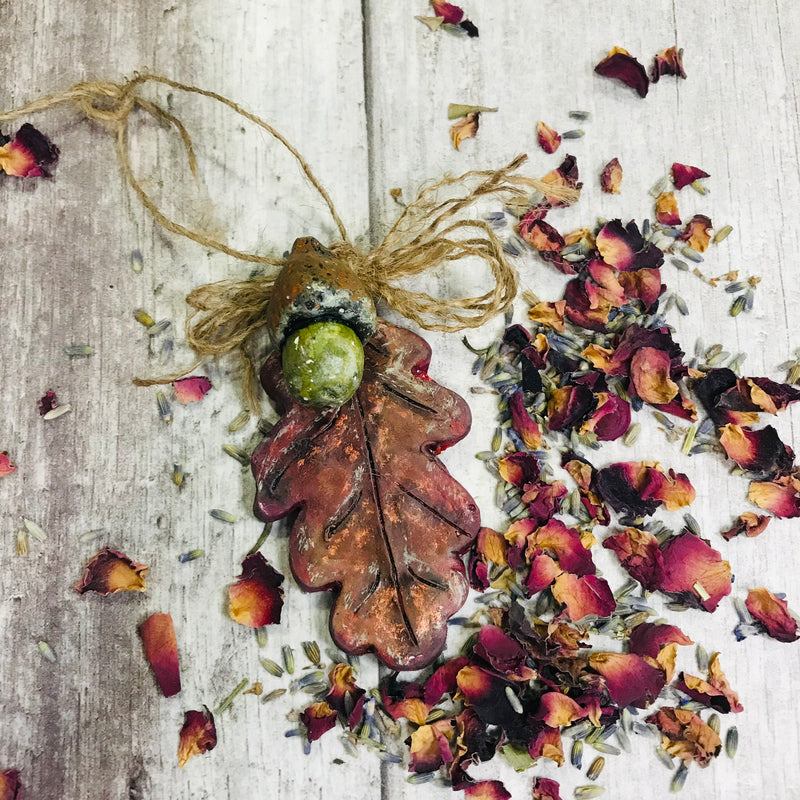 Autumnal Acorn And Leaf Hanging Decoration